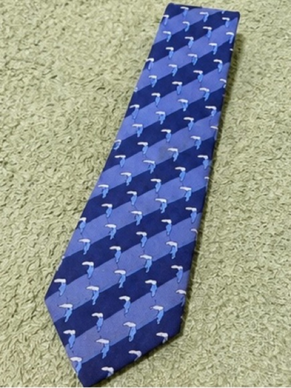Hermes Blue Diagonal Pattern Silk Tie